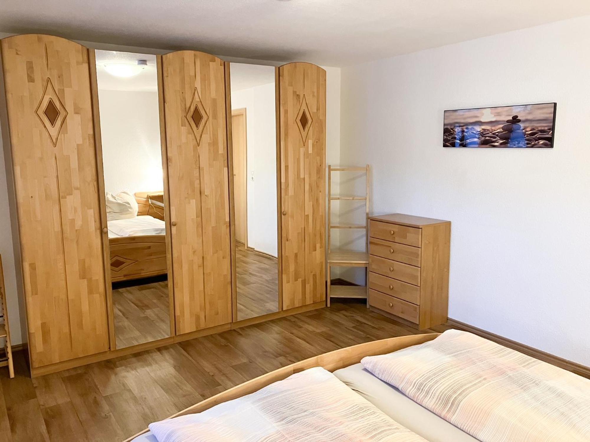 Ferienwohnung Morgensonne Am Kurpark Bad Berka - Parkplatz - Spielplatz - Wlan - 2 Schlafzimmer Zewnętrze zdjęcie